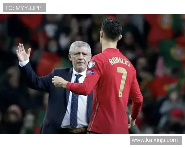 桑托斯与阿独立比赛因突发事件中断球迷反应热烈