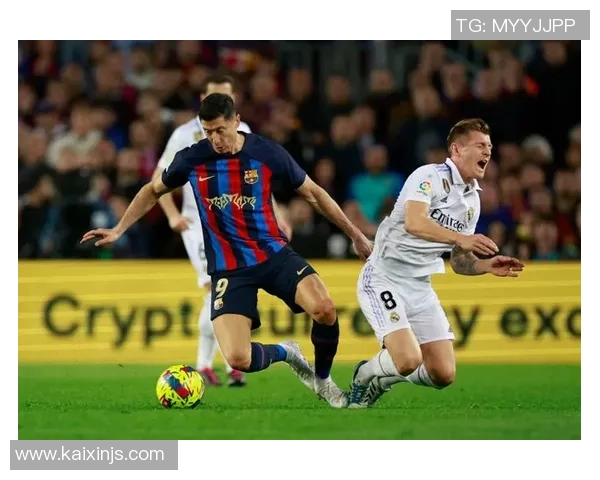 西甲经典对决巴萨主场逆转皇马精彩战役以3比2获胜