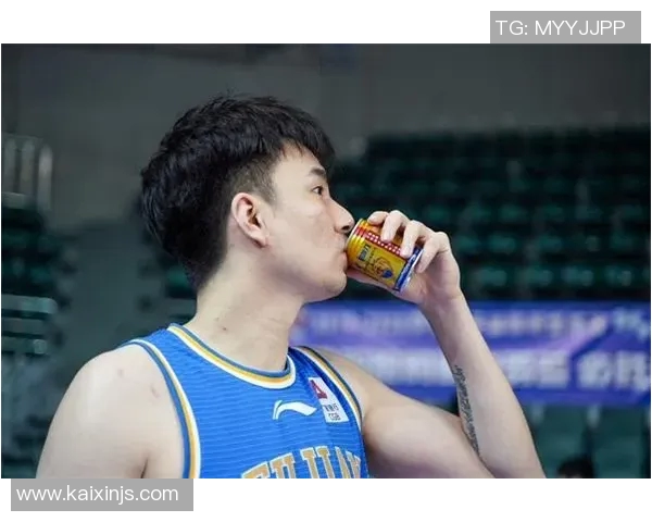 中国足球崛起之路：从低谷到辉煌的挑战与机遇解析